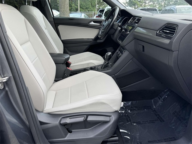 2021 Volkswagen Tiguan SE R-Line Black photo 14