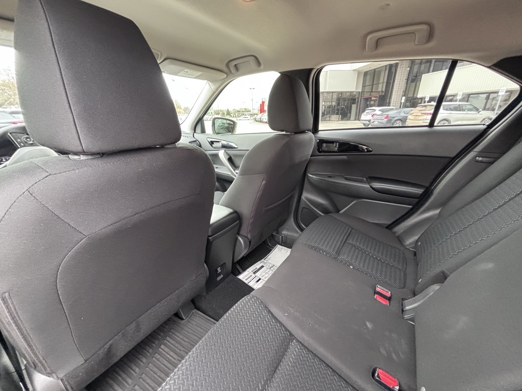 2024 Mitsubishi Eclipse Cross ES photo 14