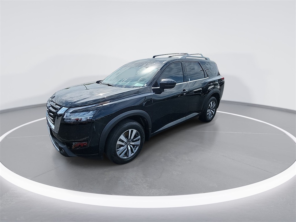 2022 Nissan Pathfinder SL photo 4