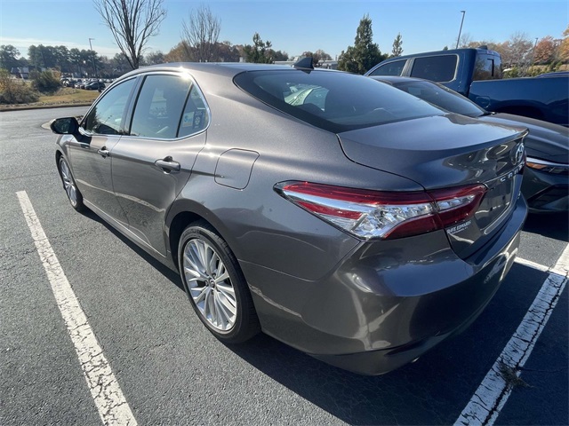 2018 Toyota Camry XLE photo 4