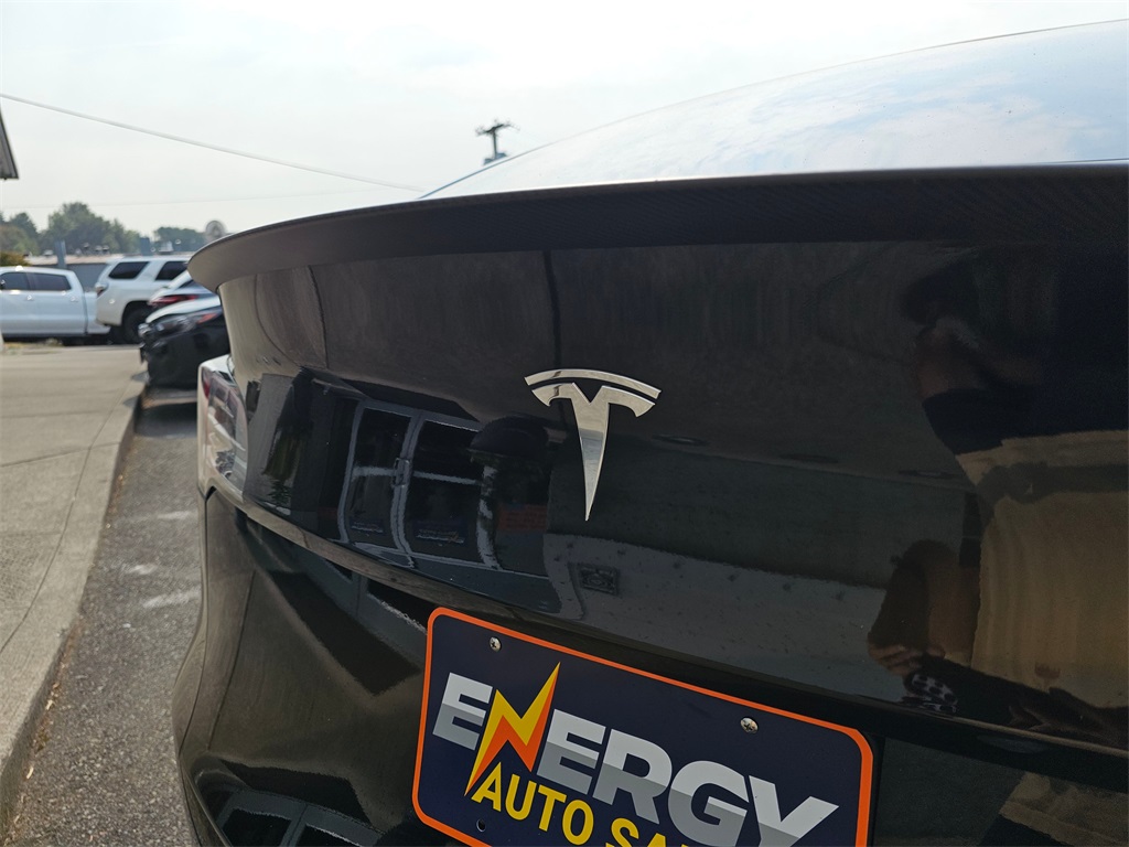 2023 Tesla Model Y Performance photo 14