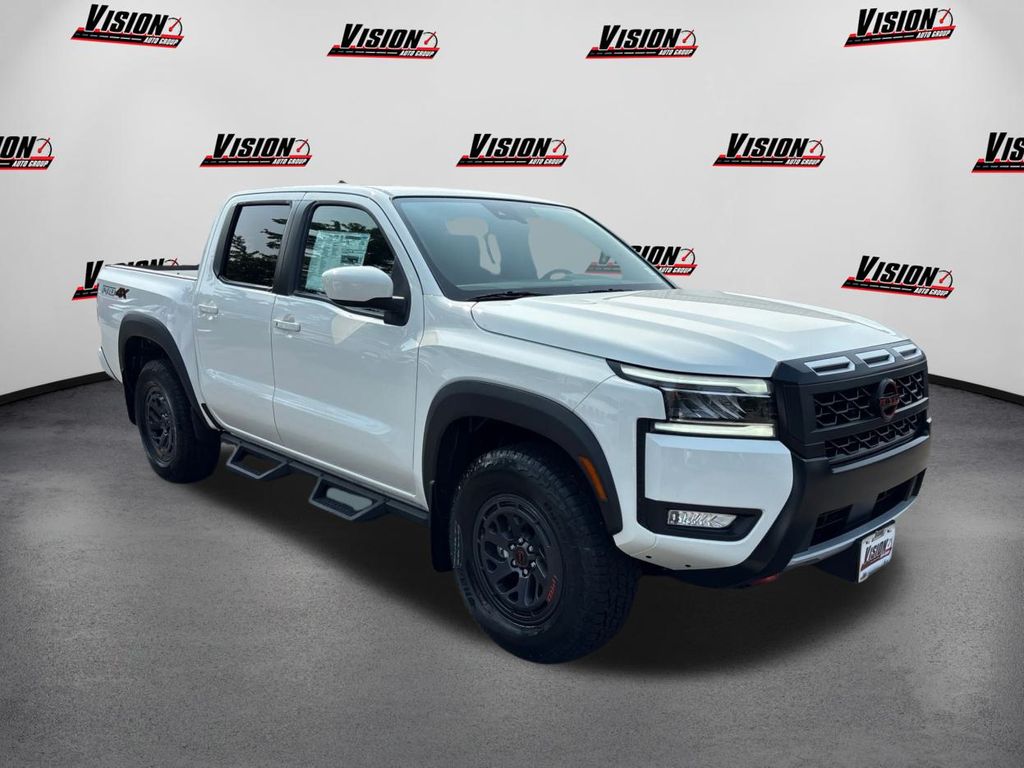 2025 Nissan Frontier PRO-4X photo 3