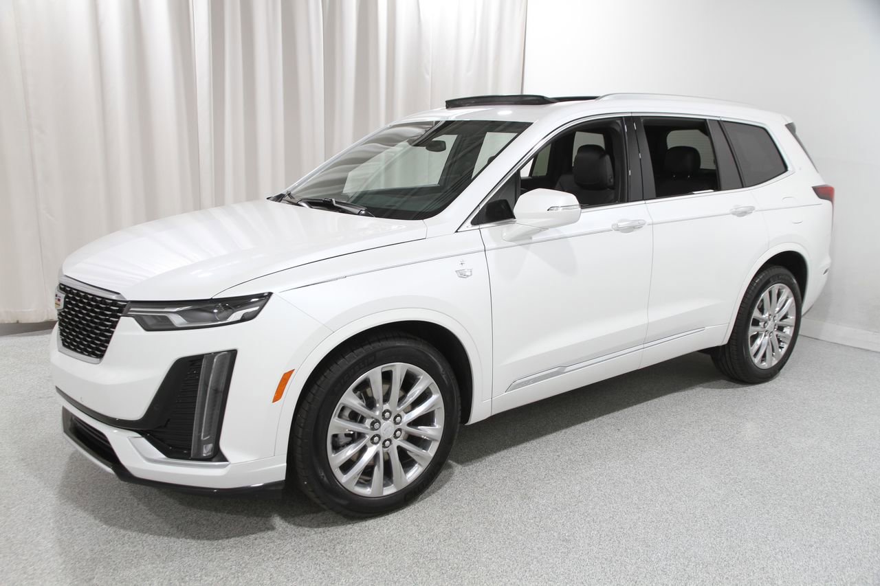 2022 Cadillac XT6 Premium Luxury photo 2