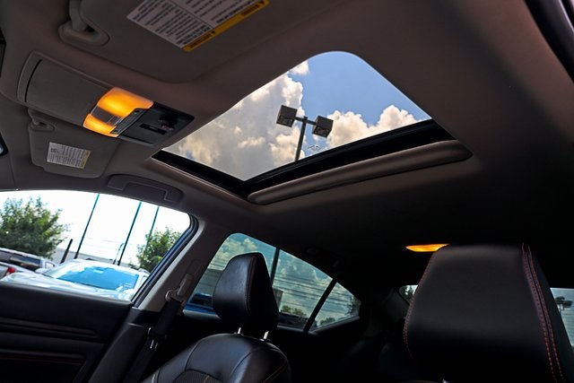 2021 Nissan Altima 2.5 SR photo 2