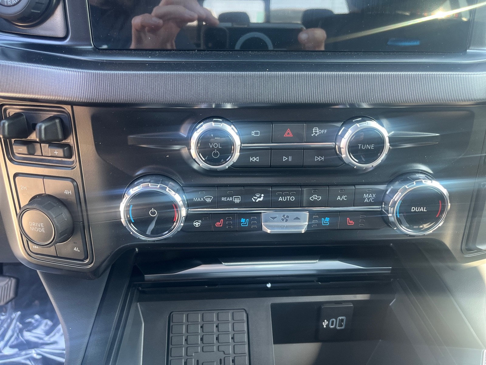 2026 Ford F-250 Platinum photo 22