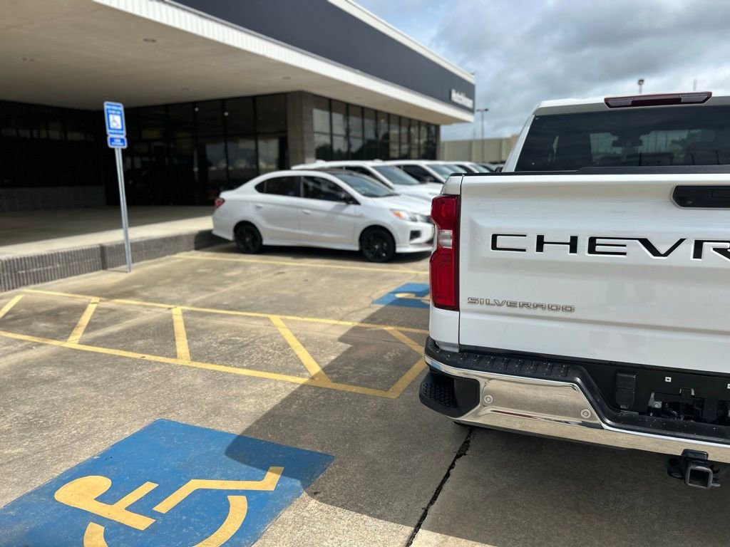 2022 Chevrolet Silverado 1500 LTZ photo 9