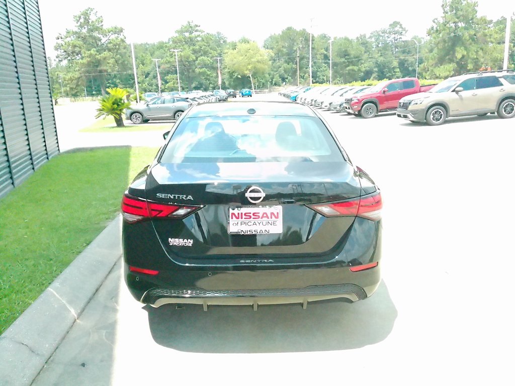 2025 Nissan Sentra SV photo 4