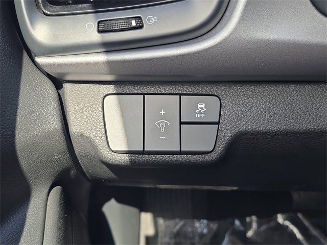 2023 Kia Rio S photo 17