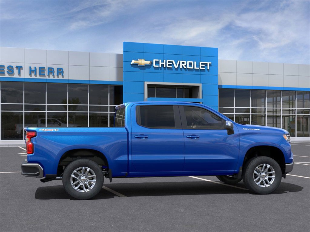 2025 Chevrolet Silverado 1500 LT photo 4