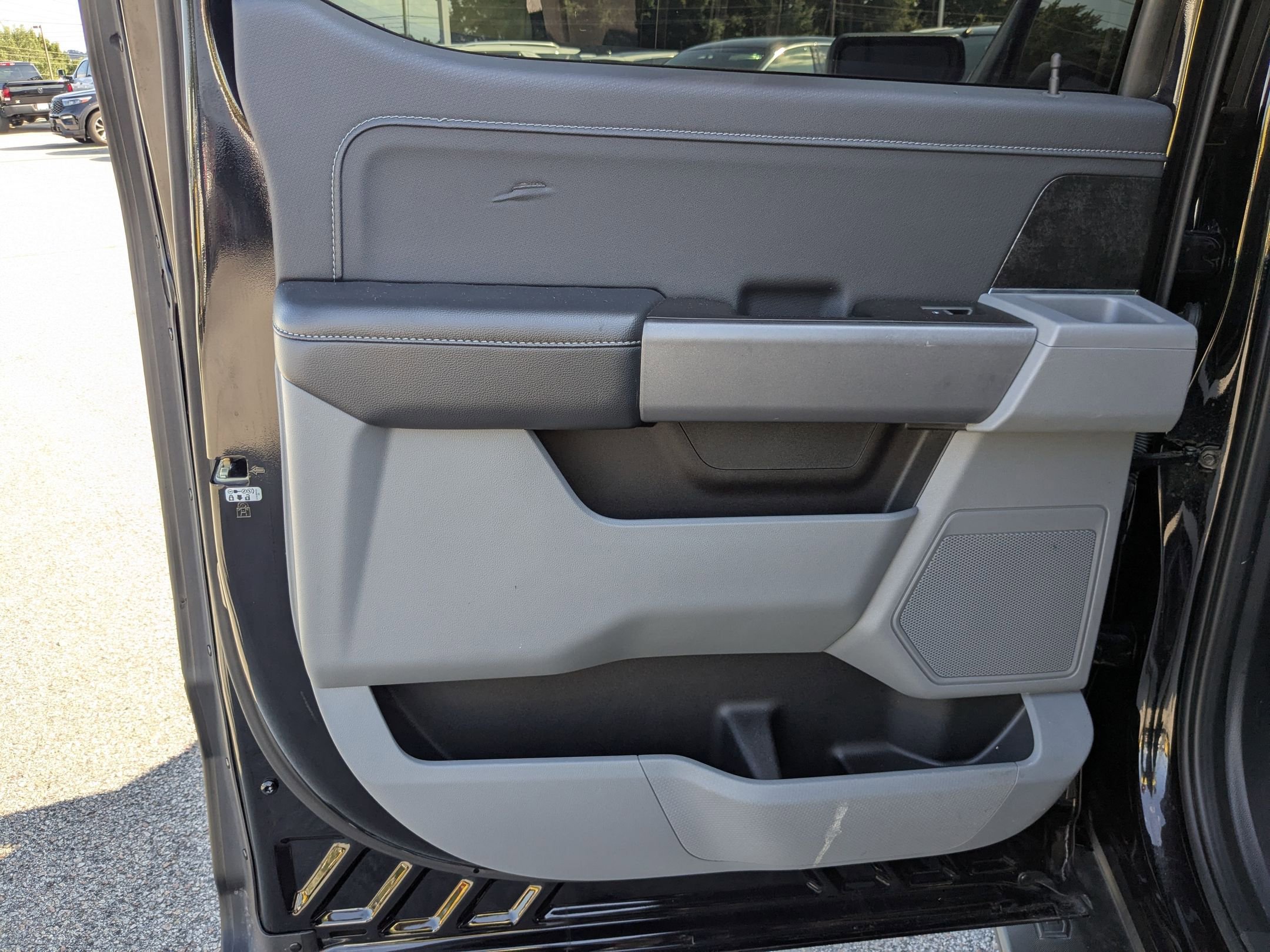 2022 Ford F-150 XLT photo 24