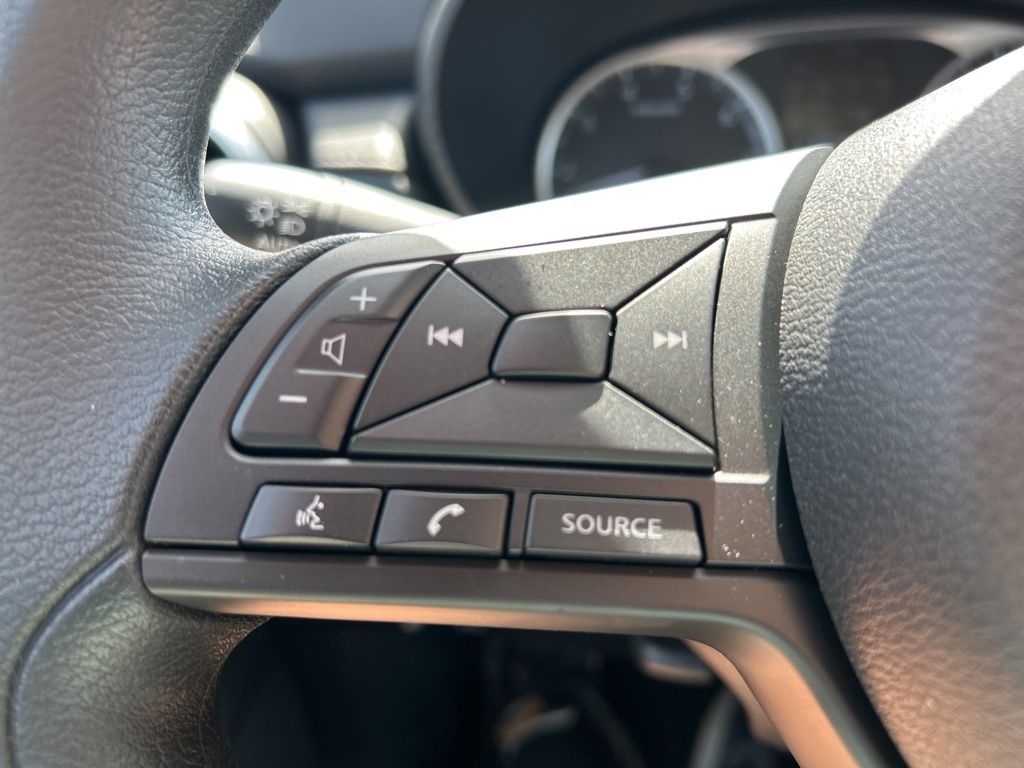 2025 Nissan Versa S photo 19