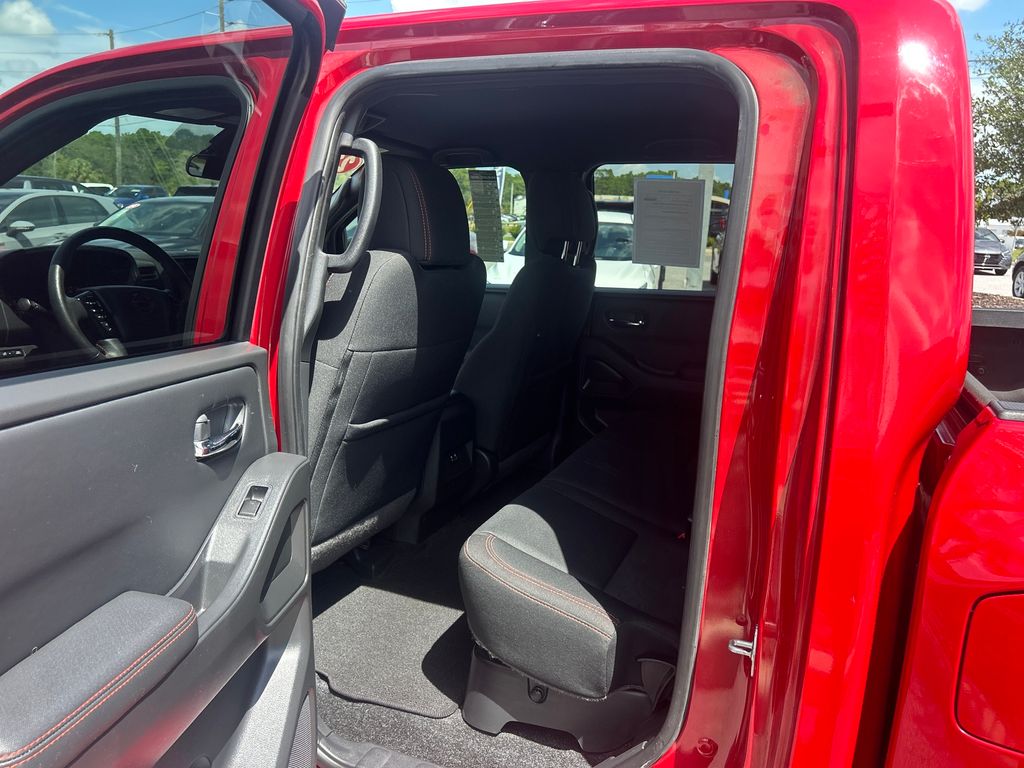 2022 Nissan Frontier PRO-X photo 14
