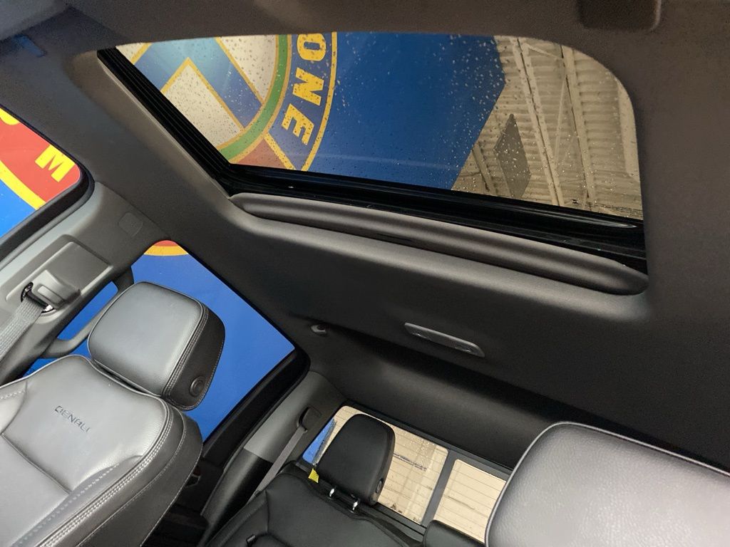 2024 Gmc Sierra 2500 HD Denali photo 4