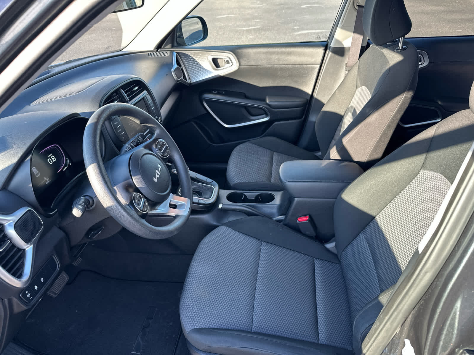 2023 Kia Soul LX photo 11
