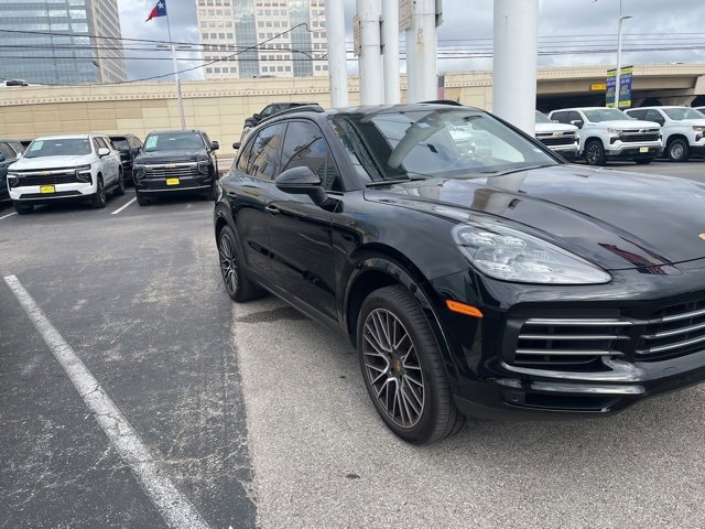 2021 Porsche Cayenne Base's photo
