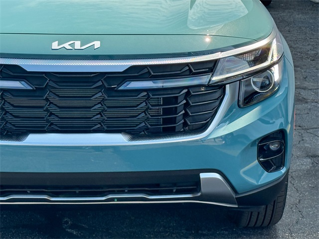 2026 Kia Seltos EX photo 9