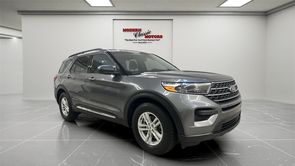 2022 Ford Explorer XLT's photo