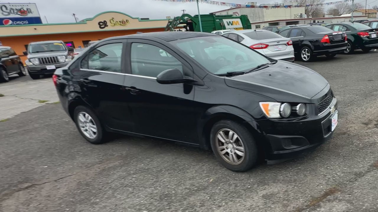 2012 Chevrolet Sonic LT photo 2