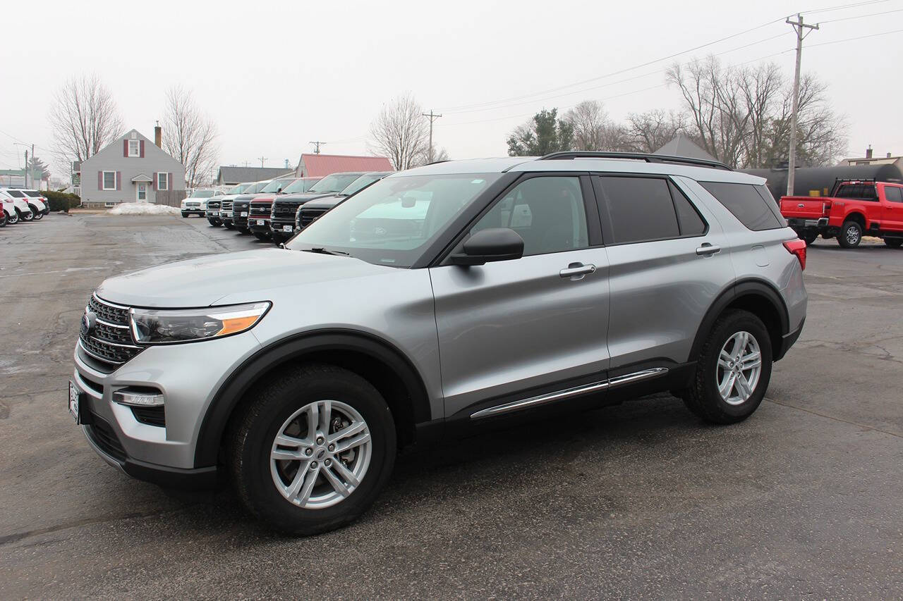 2024 Ford Explorer XLT's photo