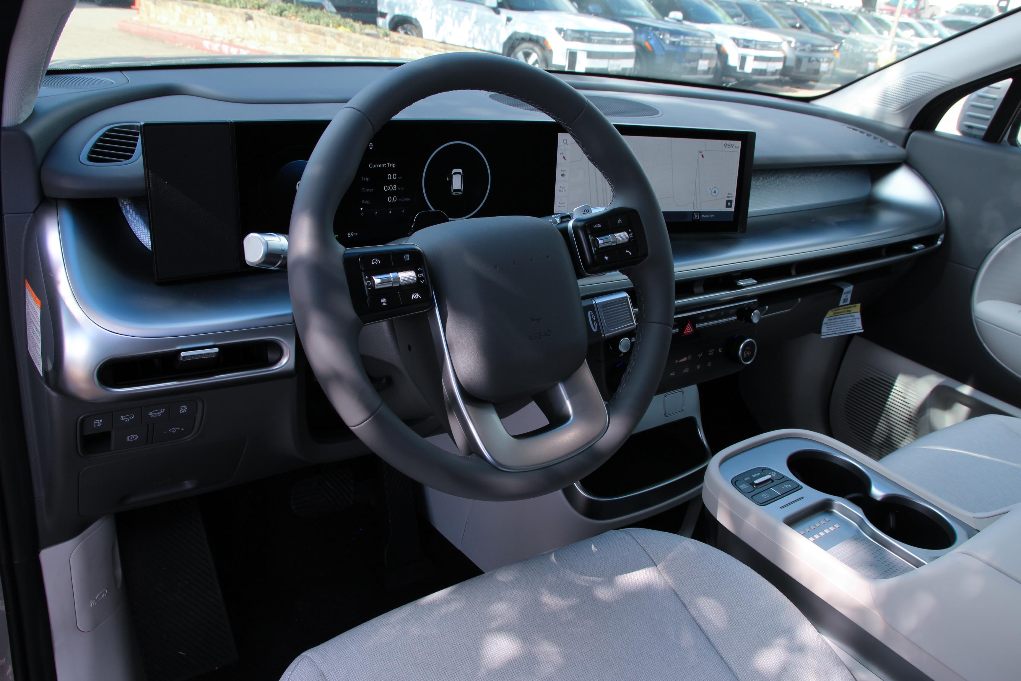 2026 Hyundai Ioniq SE photo 4