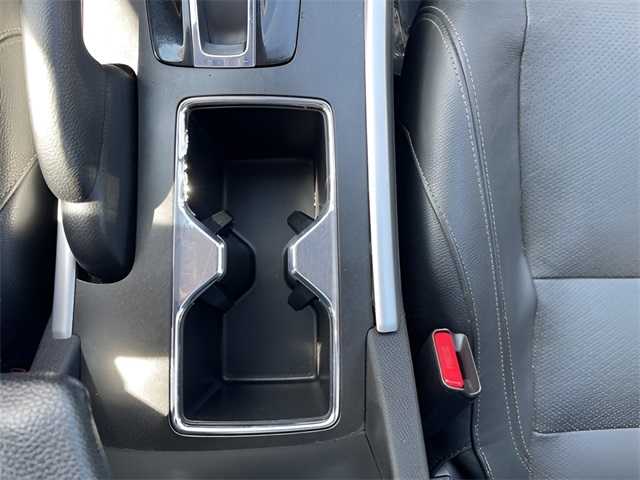 2015 Honda Accord EX-L V6 photo 28
