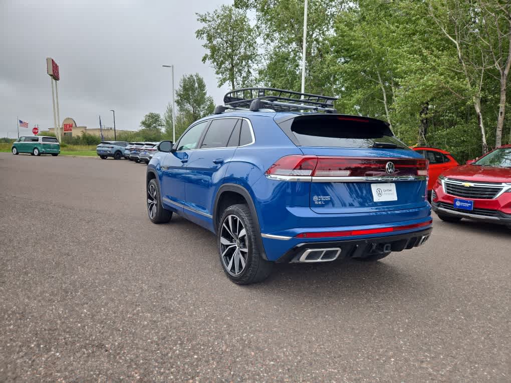 2025 Volkswagen Atlas Cross Sport SEL Premium R-Line photo 2