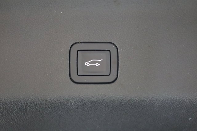 2025 Gmc Yukon Denali Ultimate photo 4