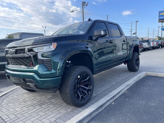 2025 Chevrolet Silverado 1500 RST photo 3