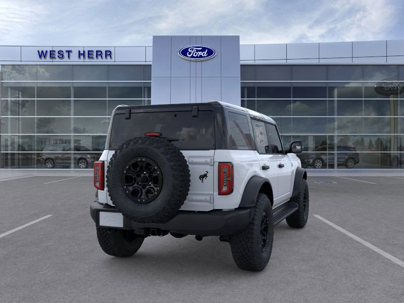 2025 Ford Bronco Outer Banks photo 7