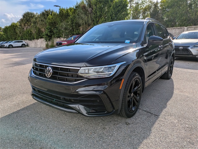 2023 Volkswagen Tiguan SE R-Line Black photo 8