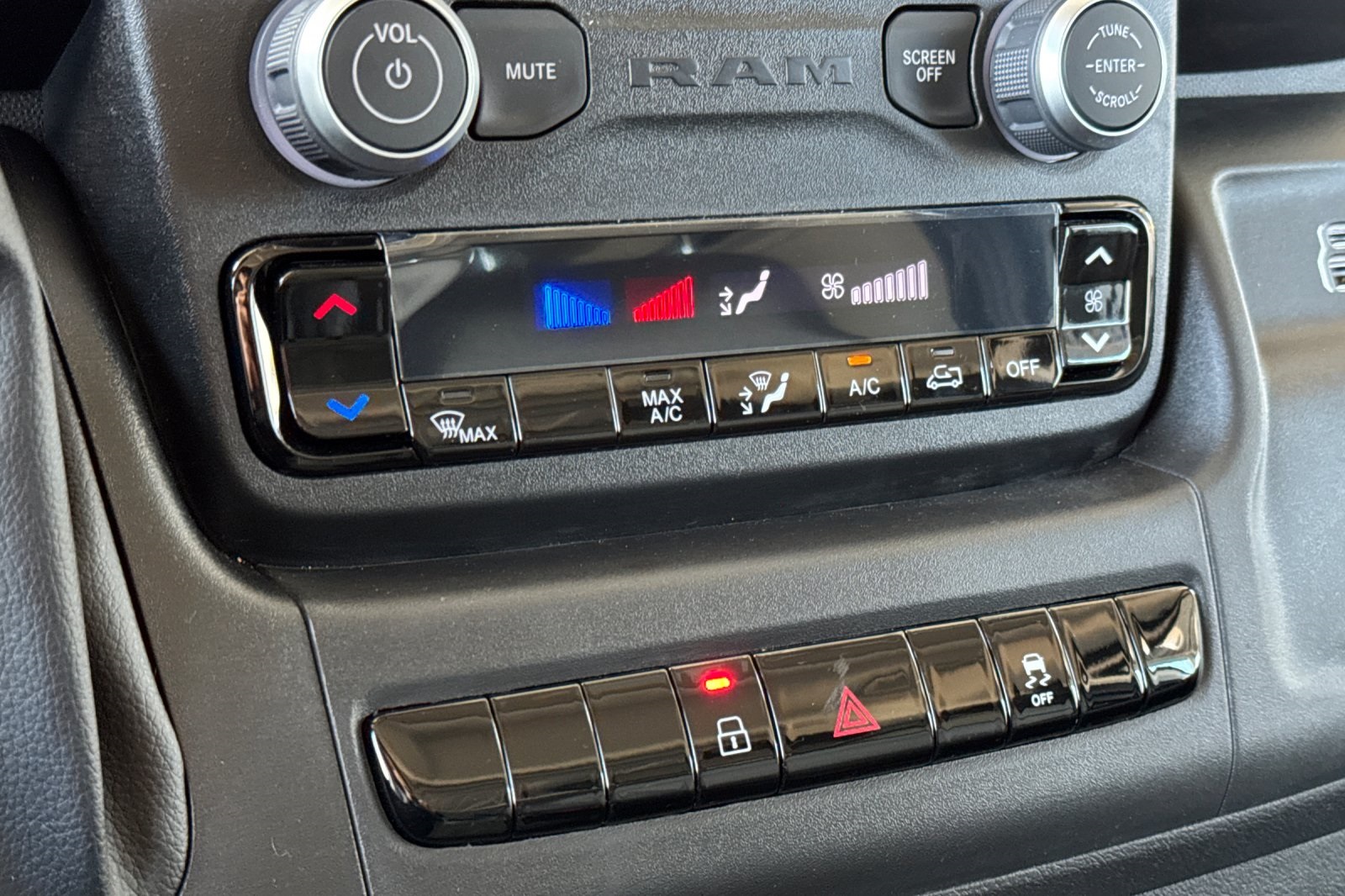 2026 Ram ProMaster 1500 photo 15