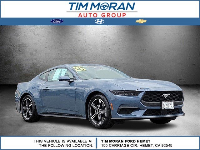 2025 Ford Mustang EcoBoost's photo