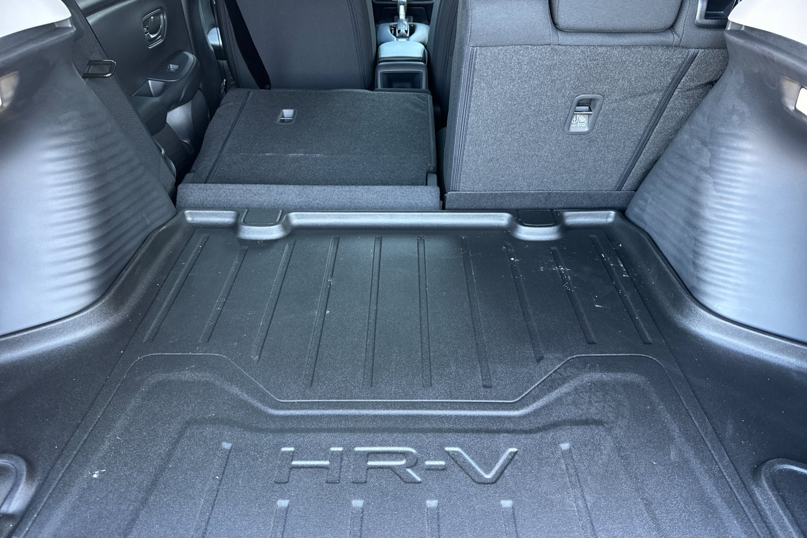 2026 Honda HR-V LX photo 14