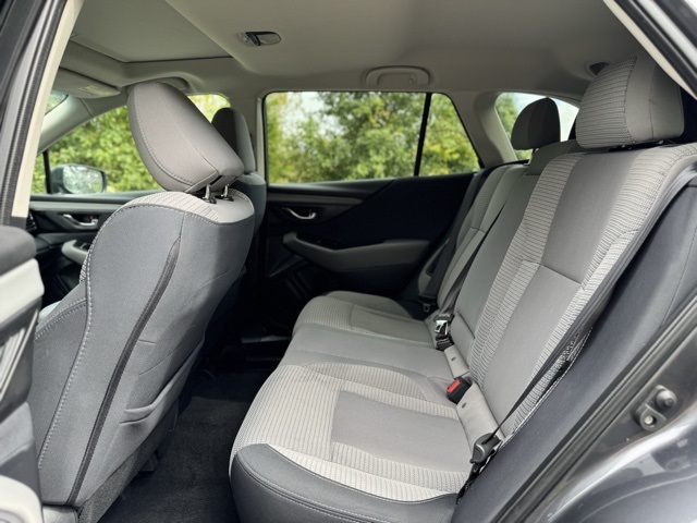 2022 Subaru Outback Premium photo 14