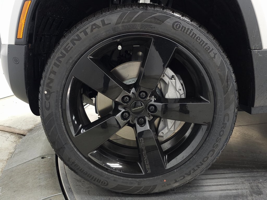 2026 LAND ROVER DEFENDER - Image 9