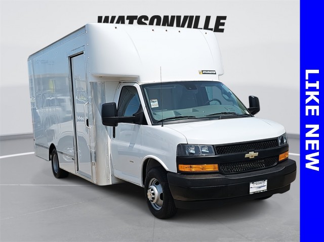 2021 Chevrolet Express Cutaway Base's photo