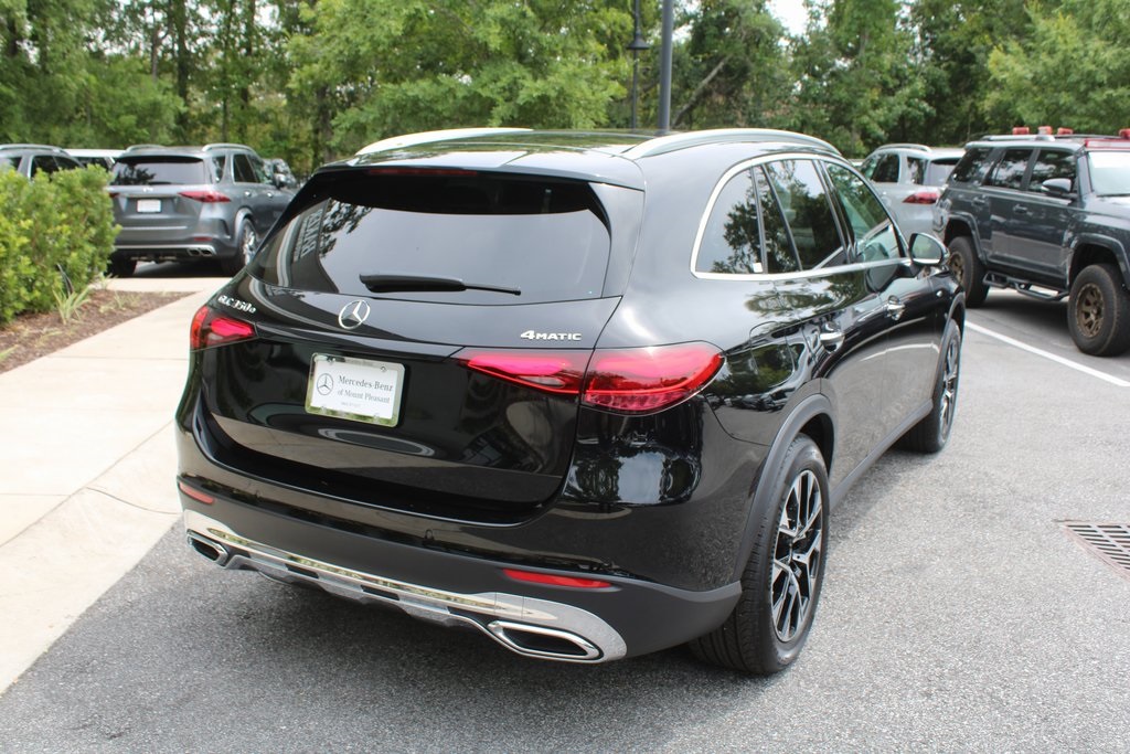 2025 Mercedes Benz GLC 350e 4MATIC photo 4