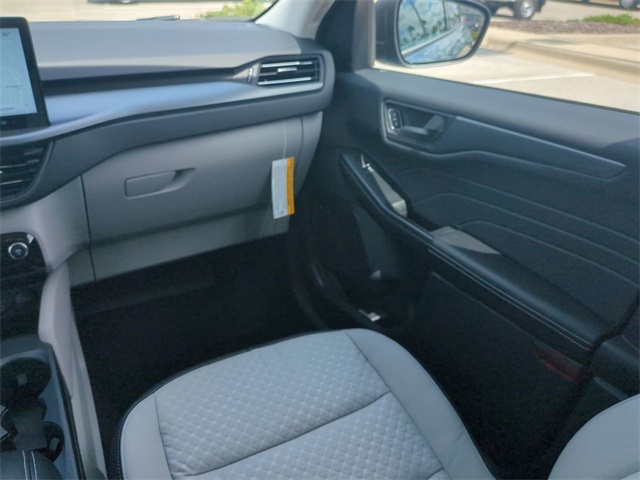 2026 Ford Escape Active photo 16