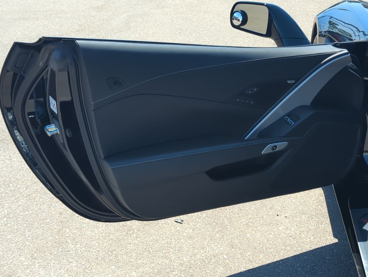2014 Chevrolet Corvette Stingray Base 3LT photo 18