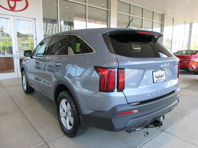 2022 Kia Sorento LX photo 6