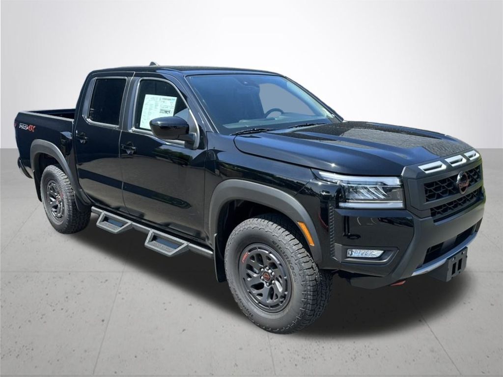 2025 Nissan Frontier PRO-4X photo 5