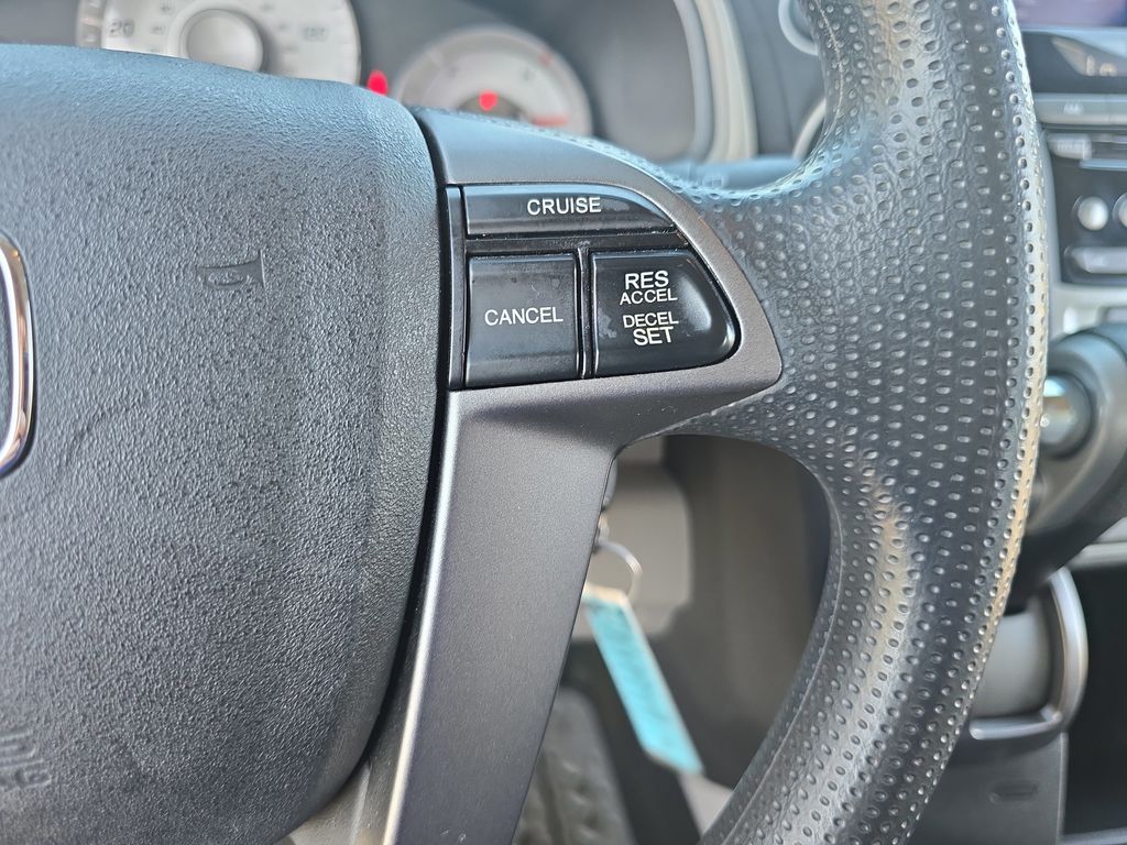 2015 Honda Pilot EX photo 16