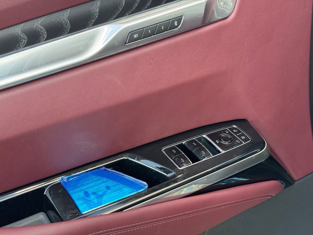 2026 Cadillac Escalade ESV Luxury photo 17