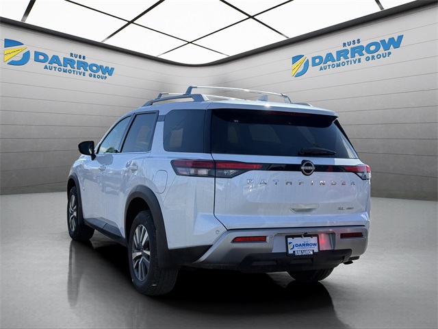 2025 Nissan Pathfinder SL photo 3
