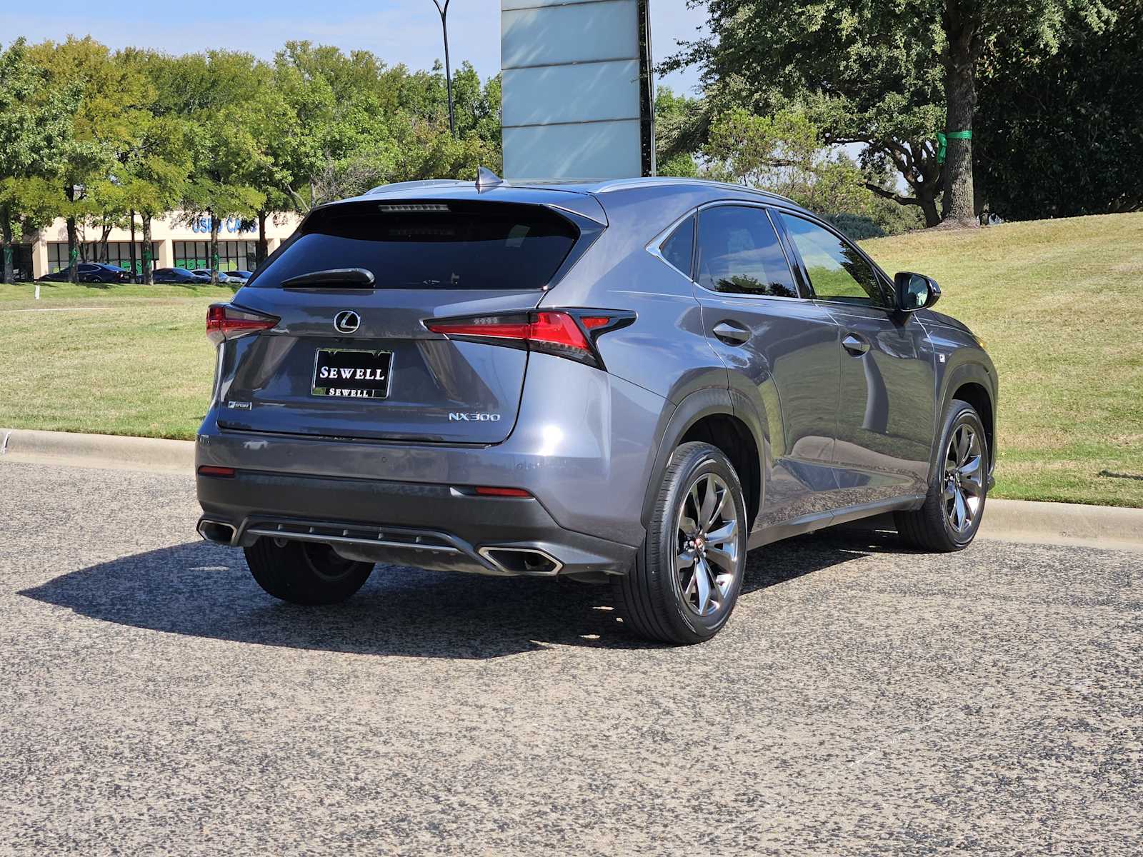 2019 Lexus NX 300 F SPORT photo 4