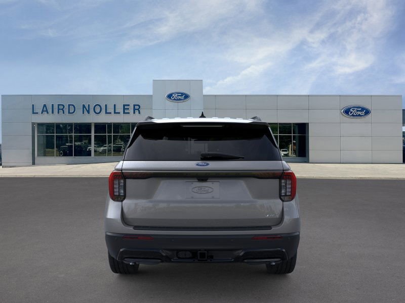 2025 Ford Explorer ST-Line photo 4