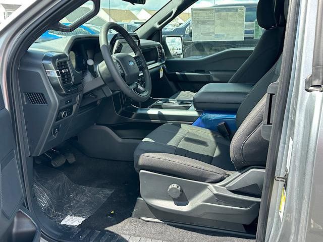 2025 Ford F-150 STX photo 8
