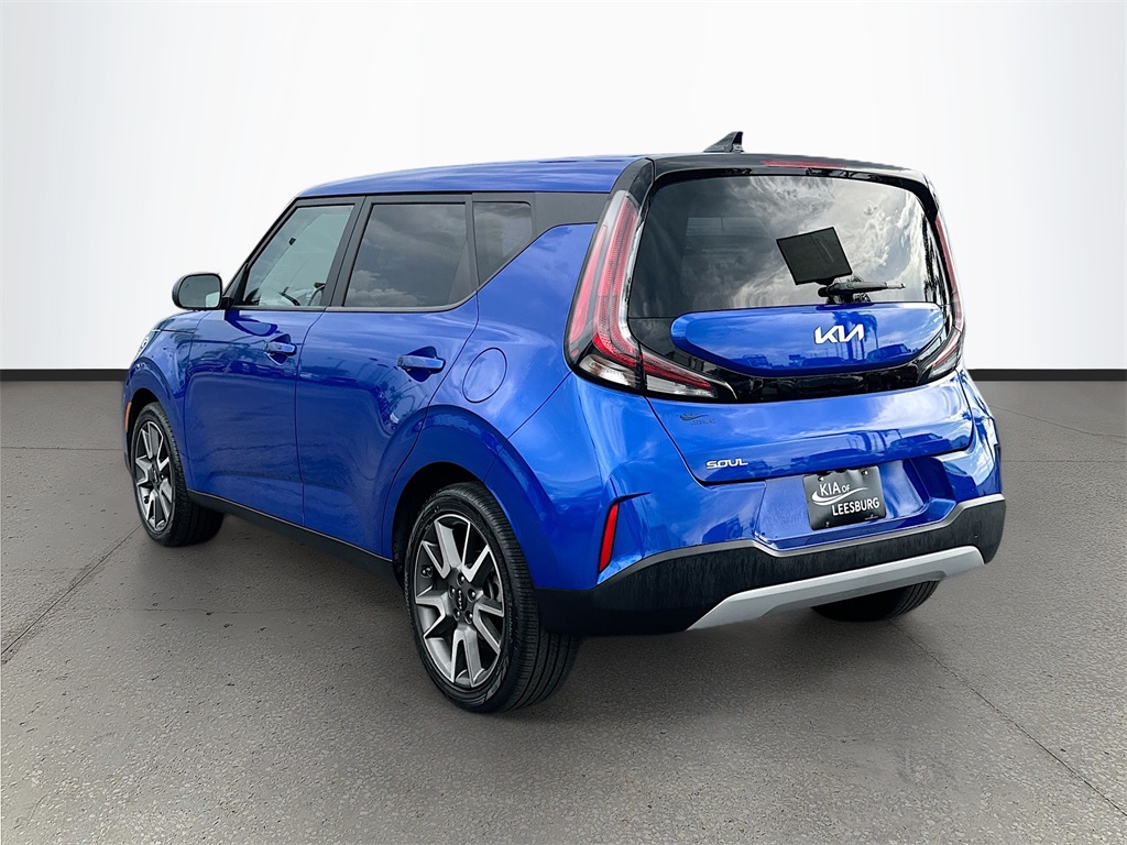 2024 Kia Soul EX photo 3
