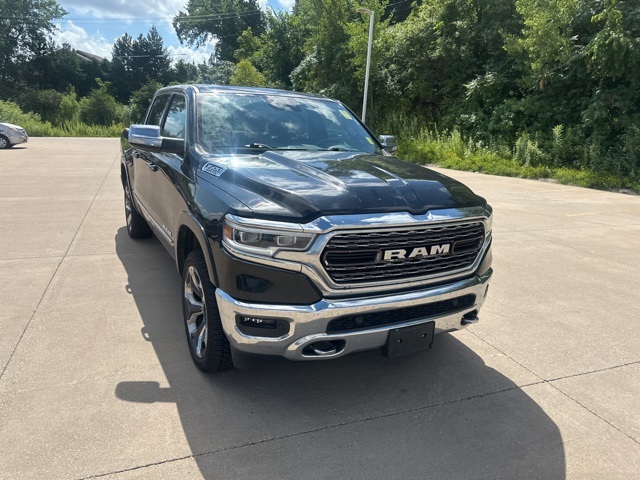 Used 2019 RAM Ram 1500 Pickup Limited with VIN 1C6SRFHT7KN707352 for sale in Winona, Minnesota