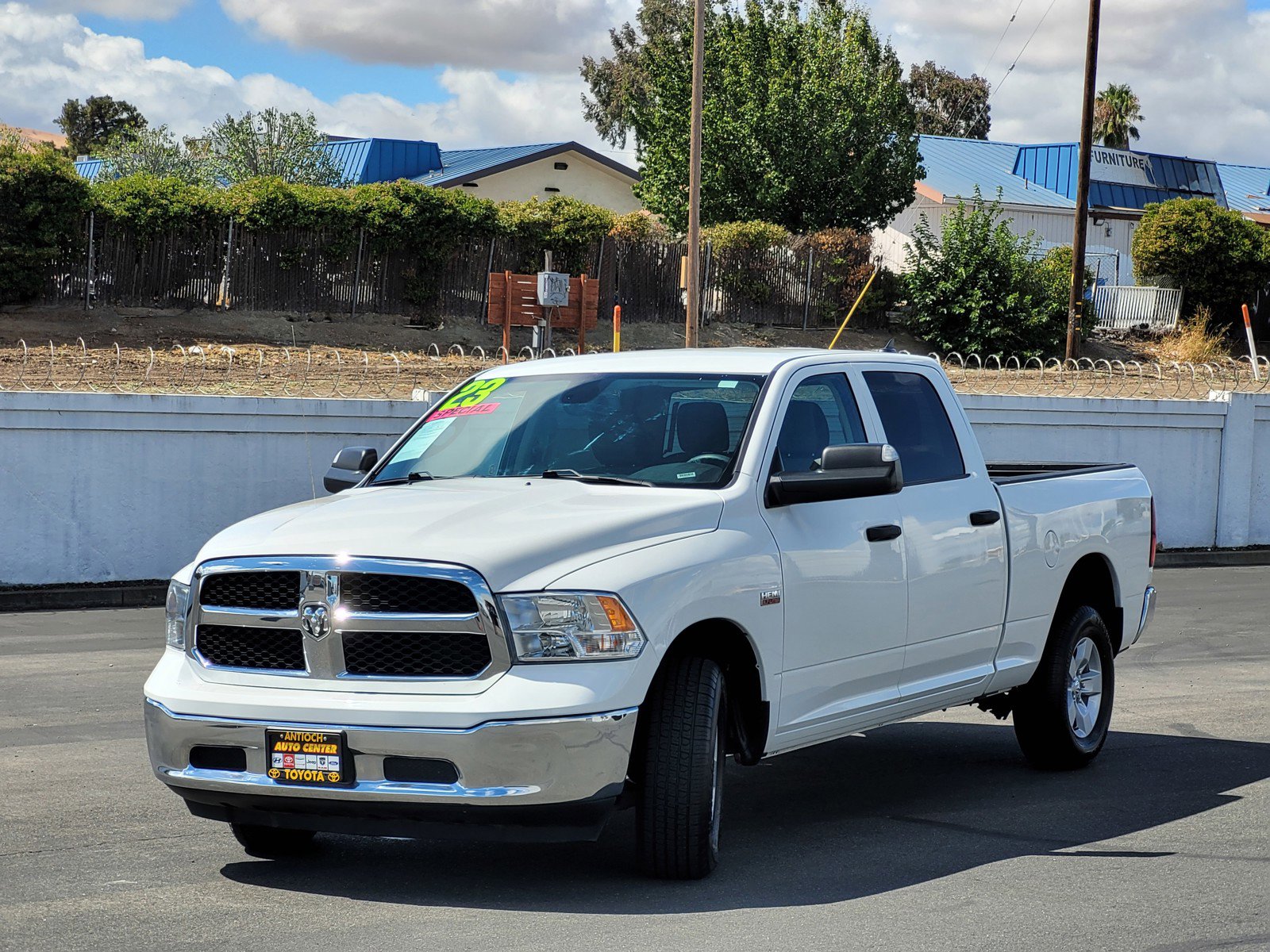 2023 Ram 1500 Classic SLT photo 8